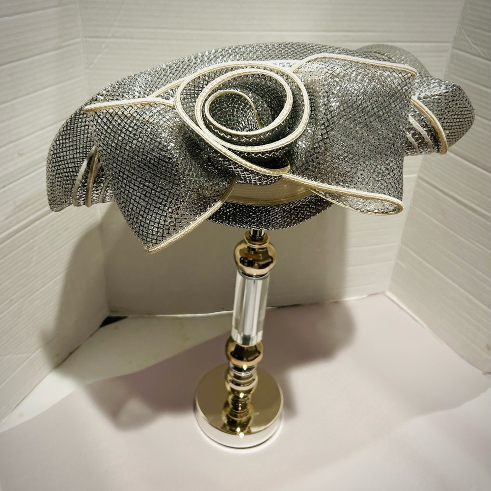 Vintage Wide Brim Silver Metallic & Cream Derby Church Wedding Fascinator Hat